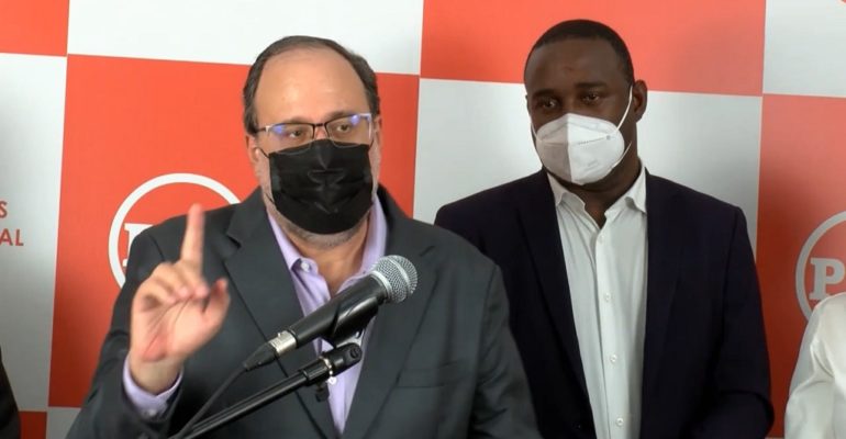 Golding rips into Holness, says Ja drifting on ‘sea of lawlessness’